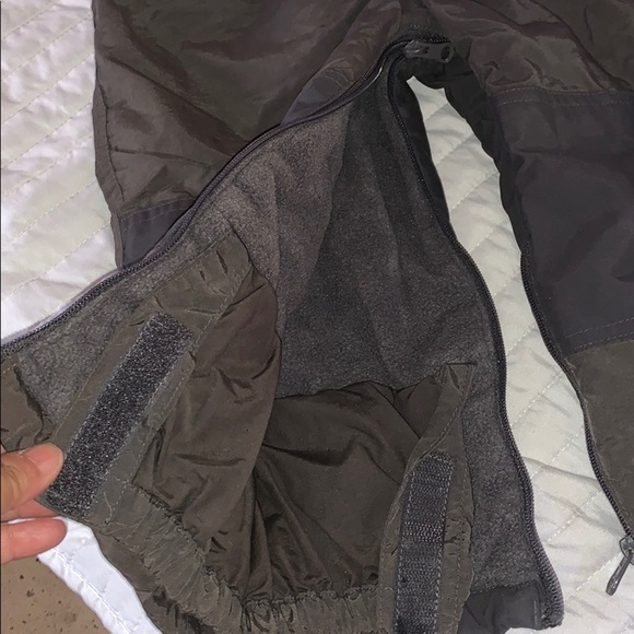 Gently Loved Snow Suit - Picture 3 of 9